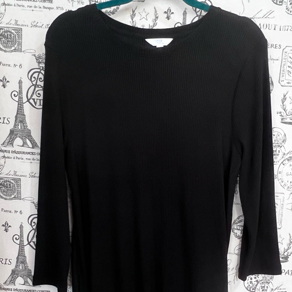 Black Dress pockets thicker material - Picture 5 of 7